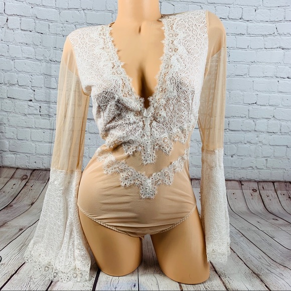 Victoria’s Secret Boho Chantilly Lace Bodysuit - Picture 2 of 7
